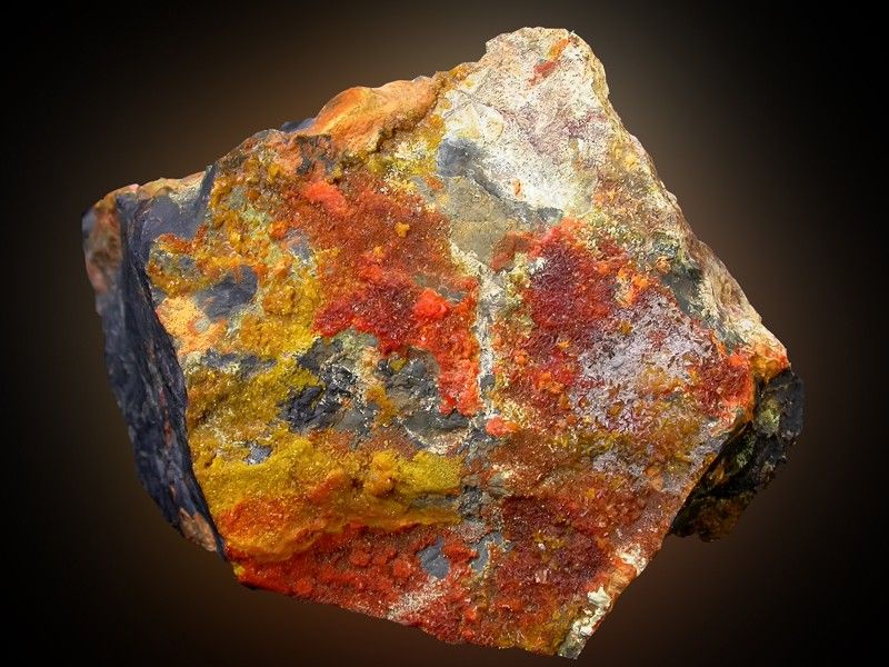 File:Fourmarierite-Becquerelite-Uraninite-201068.jpg