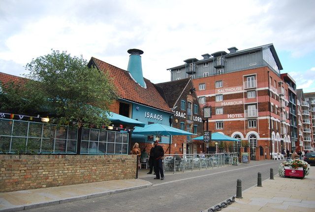 File:Isaacs, The Waterfront, Ipswich-geograph.org.uk-2839717.jpg