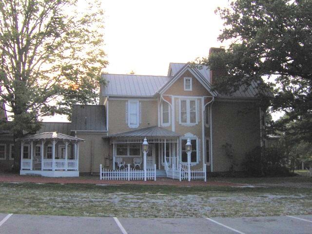 File:Lewis-buckner-design-sevierville.jpg