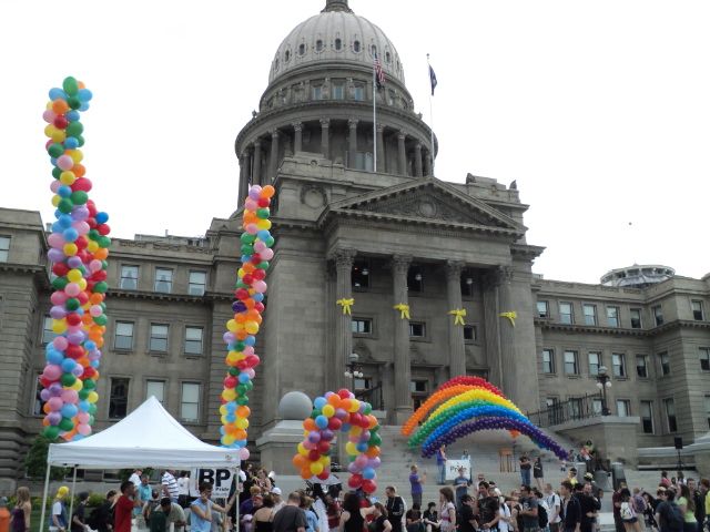 File:StatehouseBoisePride2011.jpg