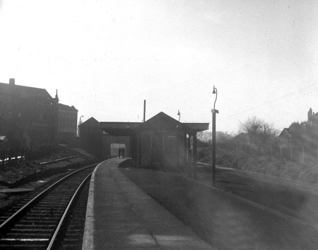 File:Belmont railway station, Harrow 1.jpg