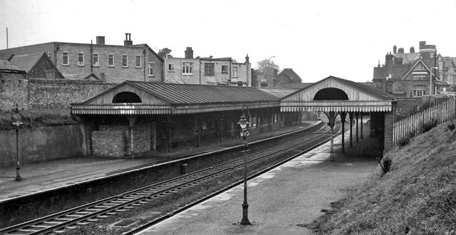 File:Branksome Station 1931094.jpg