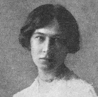 File:Ester Claesson Idun 1907.jpg