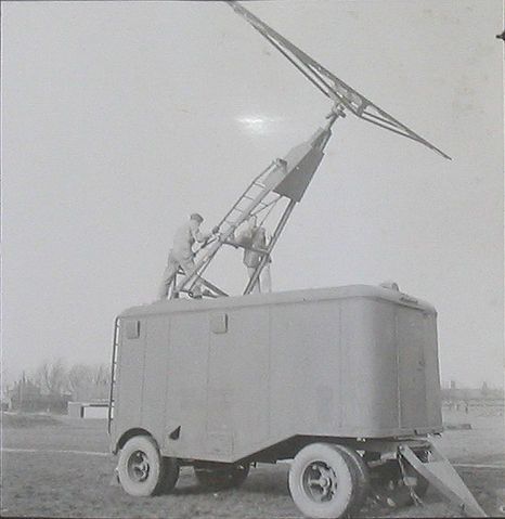 File:GL Mk. IIIc ZPI being raised.jpg