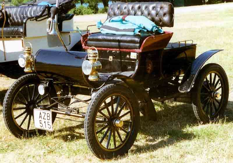 File:Oldsmobile Curved Dash Runabout 1903.jpg