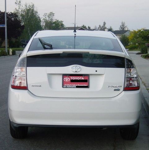 File:Prius2004R.JPG