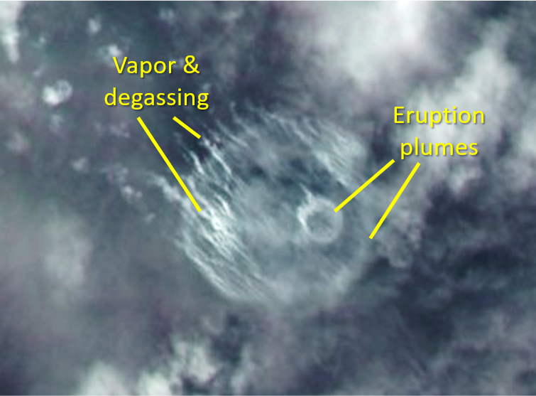 File:Submarine eruption plume near Tonga.png