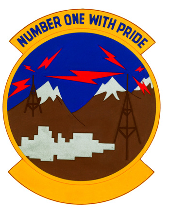 File:1987 Communications Sq emblem.png