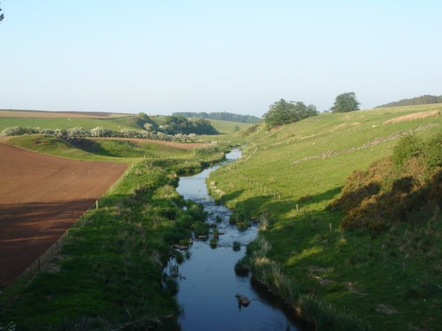 File:Blackadder Water from the Lintmill Bridge.jpg