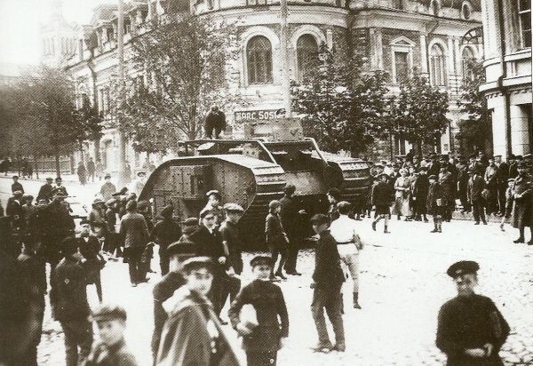 File:EST-Tanks-Mark V-Driving along Tallinn highway (1920).jpg