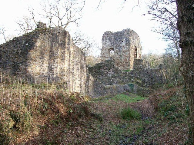 File:Ewloe Castle - geograph.org.uk - 878422.jpg