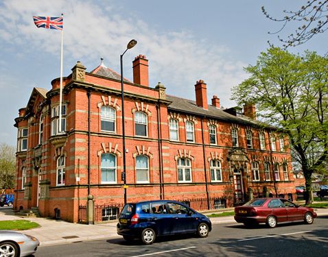 File:Hindley Town Hall (1).jpg