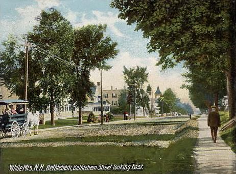 File:Horse Trolley, Bethlehem, NH.jpg