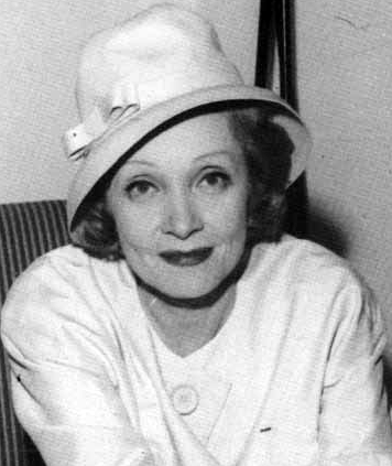 File:Marlene Dietrich in Israel (1960) (Cropped).png