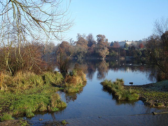 File:MoteParkLake.jpg