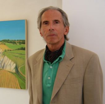 File:Ray in the gallery.jpg