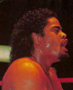 File:Sam Fatu in 1987 (cropped).png