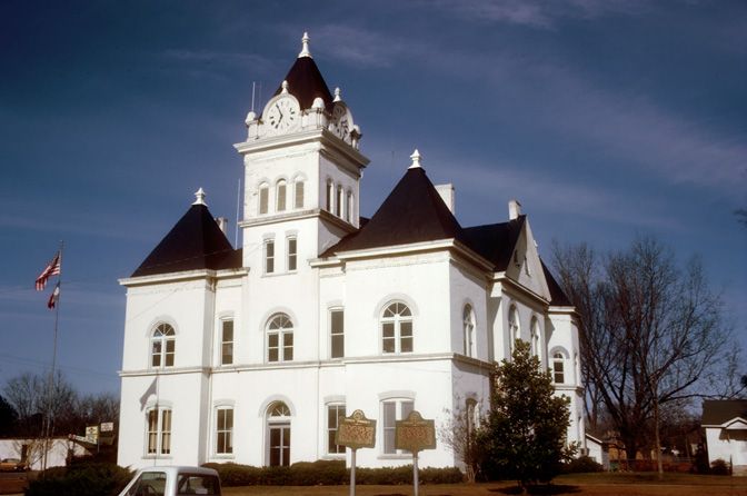 File:Twiggs County Georgia Courthouse.jpg