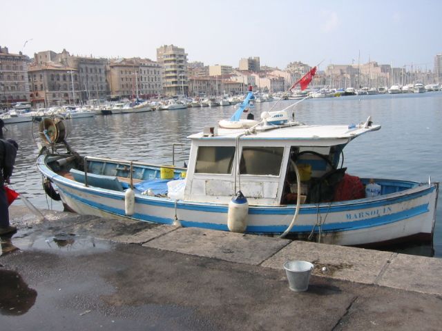 File:Vieux port de Marseille.JPG