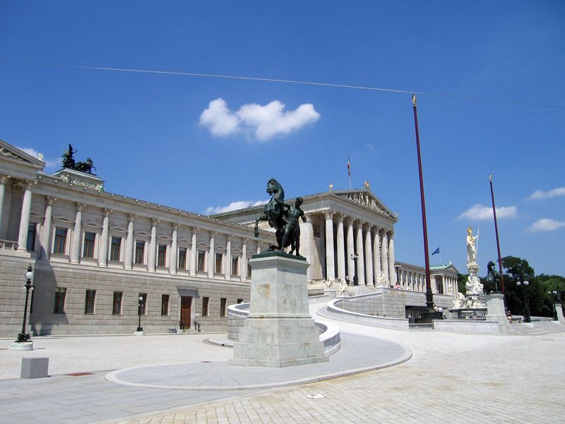 File:Wien Parlament June 2006.jpg