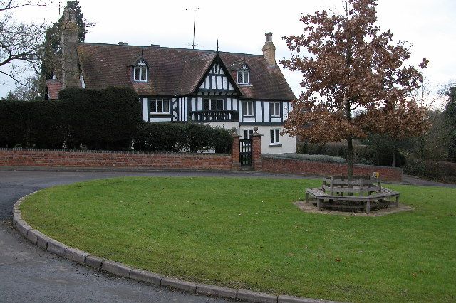 File:Badgeworth - geograph.org.uk - 101335.jpg