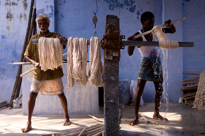 File:Cotton dyeing in India.jpg