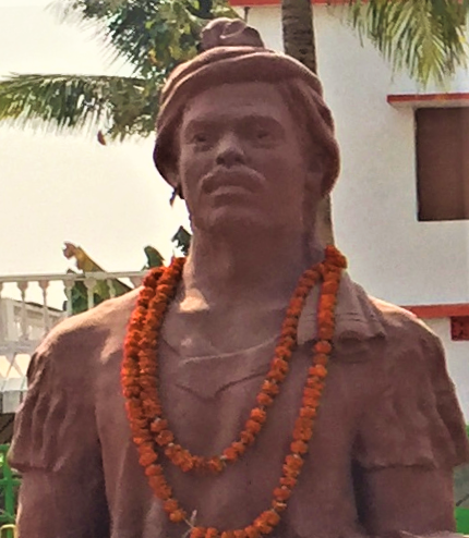 File:Madhab Chandra Routray Bust Photograph.png