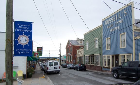 File:NC Swansboro downtown.jpg