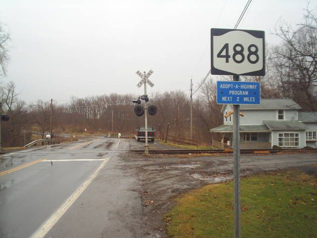 File:NY 488 in Chapin.jpg