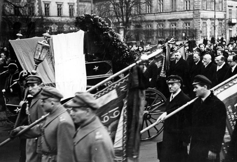 File:Sławek's funeral3.jpg