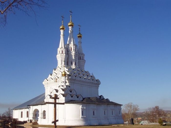 File:Hodegetria church, Vyazma.jpg