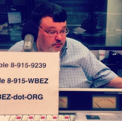 File:Jim DeRogatis at WBEZ in 2012.jpg