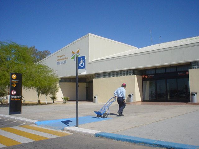 File:Mexicali Airport Terminal.JPG