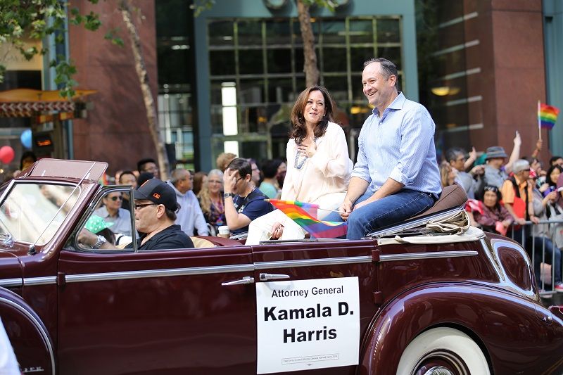 File:SFPrideParade2016 EddieHernandezPhotography-35 800px.jpg