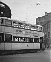 File:1960 Sheffield trams last day 8 October.jpg