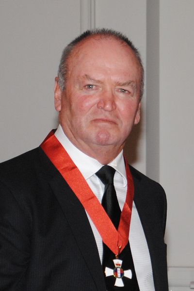 File:Graham Henry knight 2012.jpg