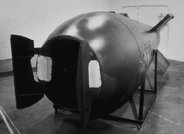 File:Mark 5 nuclear bomb.jpg