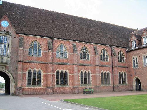 File:Ardingly college 10.jpg