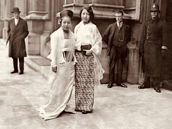 File:Daw Mya Sein at London.jpg