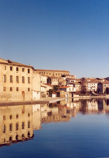 File:Castelnaudary canal midi.jpg