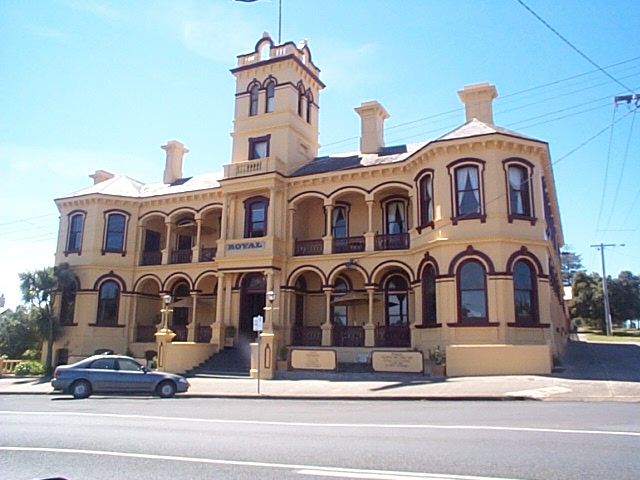 File:Royal Hotel Queenscliff.jpg