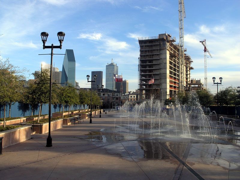 File:W Dallas Victory Hotel and Residences.jpg