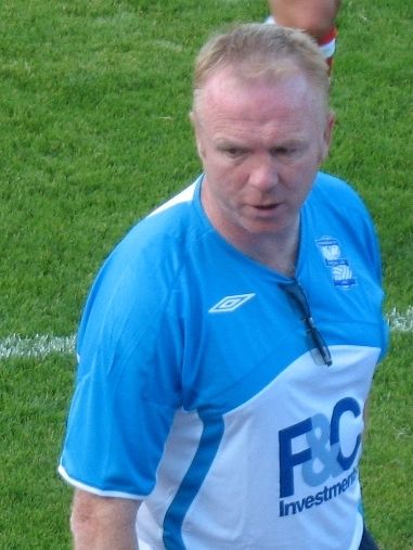 File:AlexMcLeish 2009 pre-season cropped.jpg