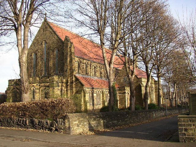 File:All Saints Church Elland SE1020.jpg