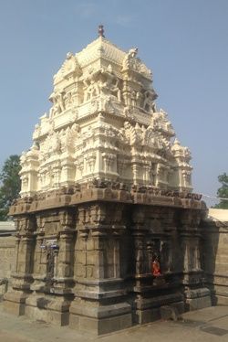 File:Thirumuruganpoondi muruganatha swamytemple6.jpg