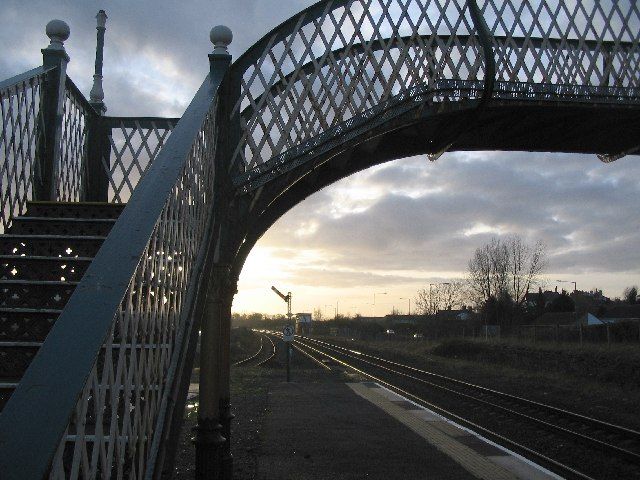 File:Wigton railway station 1.jpg