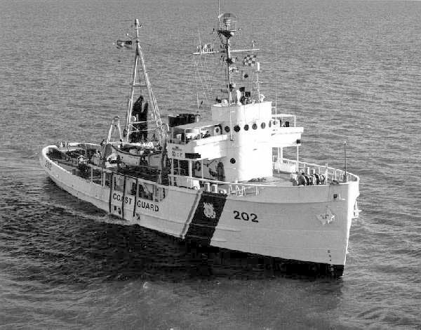 File:USCGC Comanche (WMEC-202).jpg