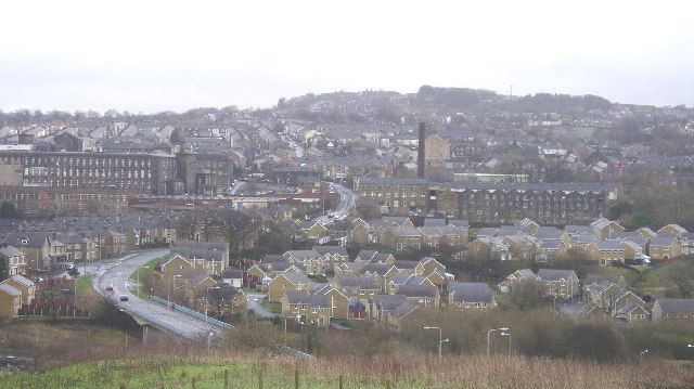 File:Brierfield - geograph.org.uk - 67334.jpg