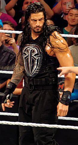 File:Roman Reigns 2015.jpg