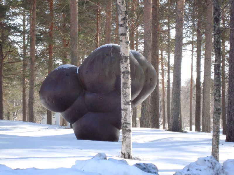 File:Umedalen Antony Gormley.jpg